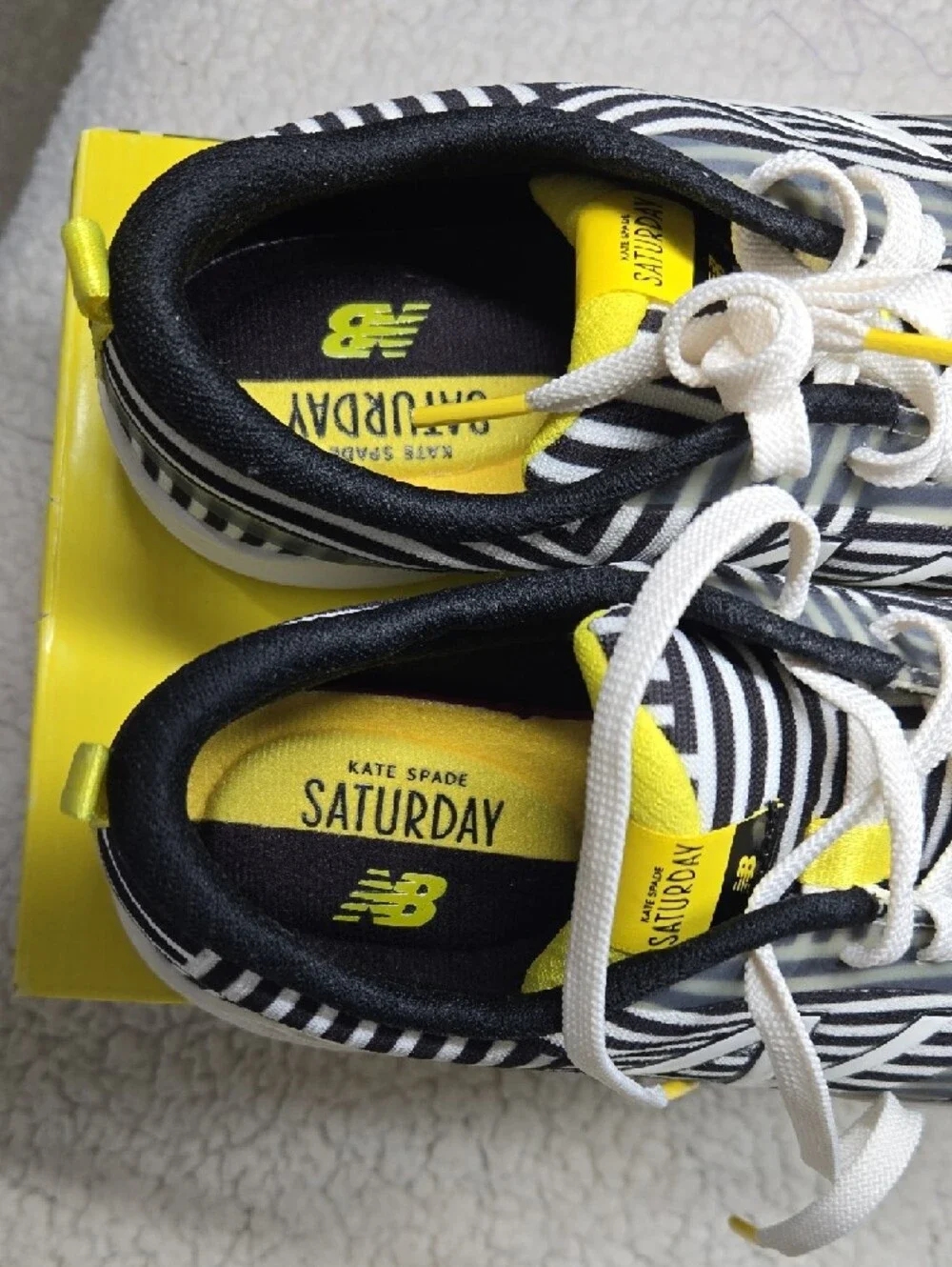 Kate Spade Saturday New Balance Signature Zig Zag Sneaker